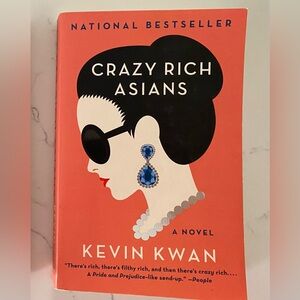 🩷4/$10🩷Crazy Rich Asians Book by Kevin Kwan
